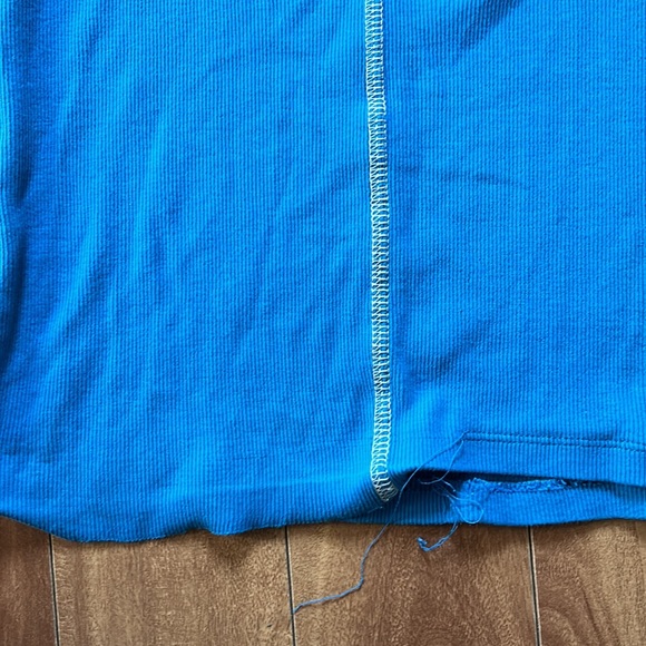 🔥Women’s Medium Tank Top Bundle🔥 - Picture 9 of 12